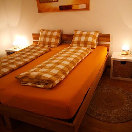 Garten-Wohnung Eschen Exteriör bild