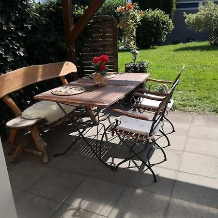Garten-Wohnung Eschen Exteriör bild